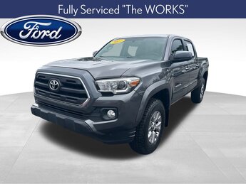 2017 Magnetic Gray Metallic Toyota Tacoma SR5 4 Door Automatic V6 Engine