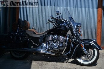 2019 Thunder Black Indian Chief Vintage Manual