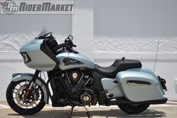 2025 Indian CHALLENGER DARK HORSE 