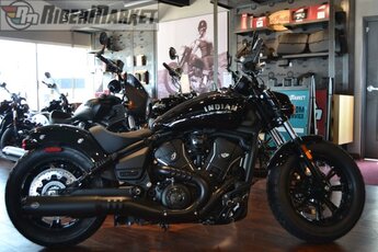 2025 BLACK METALLIC Indian SCOUT BOBBER LIMITED 