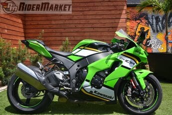 2025 Green Kawasaki ZX10R Manual