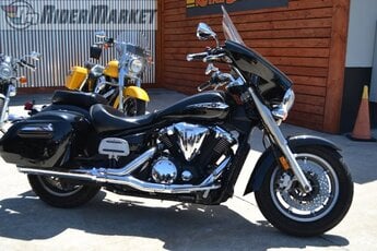 2015 Black Yamaha V Star 1300 Tourer Manual
