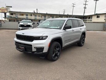 2025 Jeep Grand Cherokee L Limited V6, 3.6L Engine 4 Door SUV