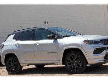 2024 Silver Zynith Metallic Clearcoat Jeep Compass Limited 4X4 Automatic 4 Door SUV L4, 2.0L Engine