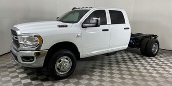 2024 Bright White Clearcoat Ram 3500 Tradesman Cummins 6.7L I6 Turbodiesel Engine Truck Automatic