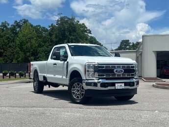 2025 Ford Super Duty F-250 SRW XLT 7.3L V8 PFI SOHC 16V Federal 405hp Engine Truck 4 Door 4X4 Automatic