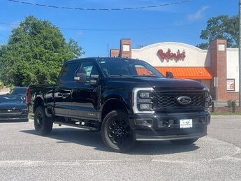 2025 Agate Black Metallic Ford Super Duty F-350 SRW Lariat Power Stroke 6.7L V8 DI 32V OHV Turbodiesel Engine 4 Door 4X4 Automatic