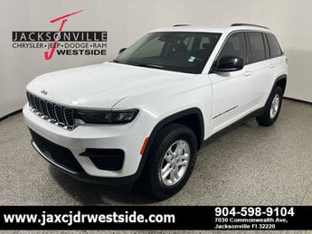 2023 Bright White Clearcoat Jeep Grand Cherokee Laredo SUV Automatic 4 Door RWD