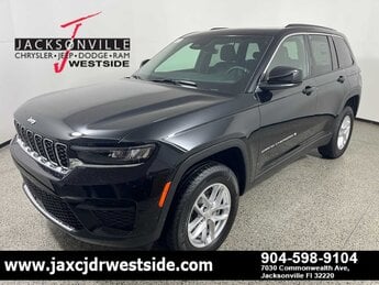 2025 Diamond Black Crystal Pearlcoat Jeep Grand Cherokee Laredo X G 3.6L V6 Cylinder Engine3.6 4 Door Automatic RWD
