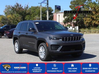 2025 Baltic Gray Metallic Clearcoat Jeep Grand Cherokee Laredo X SUV RWD 4 Door Automatic