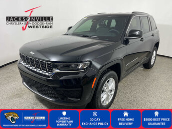 2026 Diamond Black Crystal Pearlcoat Jeep Grand Cherokee Laredo 4 Door Automatic RWD SUV G 3.6L V6 Cylinder Engine3.6