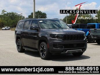 2025 Baltic Gray Metallic Clearcoat Jeep Wagoneer Series II Overland 4X4 4 Door SUV Automatic G 3.0L Straight 6 Cylinder Engine3.0
