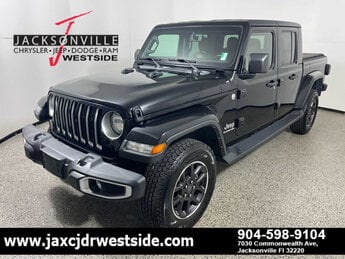 2022 Black Clearcoat Jeep Gladiator Overland Truck 4 Door G 3.6L V6 Cylinder Engine3.6
