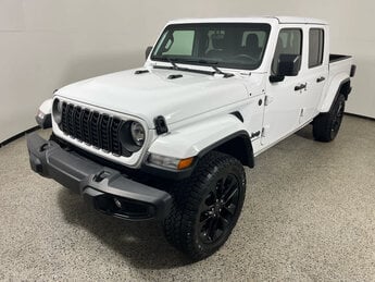 2025 Jeep Gladiator Nighthawk Automatic 4 Door G 3.6L V6 Cylinder Engine3.6 4X4 Truck