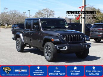 2026 Jeep Gladiator Sahara 4 Door Truck 4X4 G 3.6L V6 Cylinder Engine3.6 Automatic