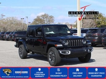 2026 Black Clearcoat Jeep Gladiator Sahara 4X4 G 3.6L V6 Cylinder Engine3.6 Truck Automatic