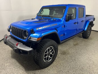 2025 Hydro Blue Pearlcoat Jeep Gladiator Rubicon 4 Door Automatic G 3.6L V6 Cylinder Engine3.6 4X4