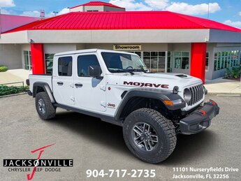 2026 Bright White Clearcoat Jeep Gladiator Mojave 4 Door Automatic Truck 3.6L V6 24V VVT Engine