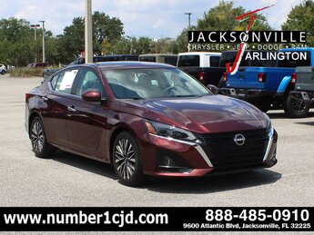 2023 Nissan Altima 2.5 SV Automatic Car 4 Door FWD 2.5L 4 Cylinder Engine