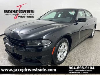 2022 Pitch Black Clearcoat Dodge Charger SXT 4 Door Automatic RWD