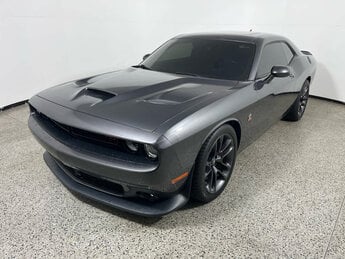 2023 Granite Pearlcoat Dodge Challenger R/T Scat Pack Car 2 Door RWD Automatic