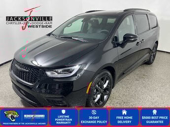 2026 Diamond Black Crystal Pearlcoat Chrysler Pacifica Limited 4 Door Van G 3.6L V6 Cylinder Engine3.6 Automatic FWD