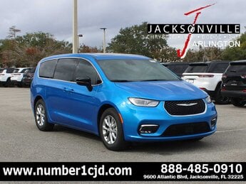 2026 Hydro Blue Pearlcoat Chrysler Pacifica Limited FWD G 3.6L V6 Cylinder Engine3.6 4 Door Van Automatic