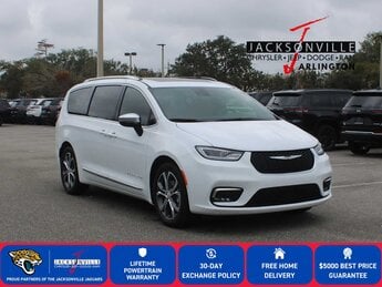 2026 Bright White Clearcoat Chrysler Pacifica Pinnacle Automatic Van FWD