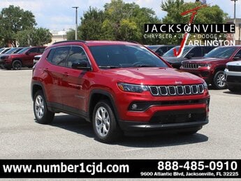 2025 Red Hot Pearlcoat Jeep Compass Latitude 4X4 Automatic SUV