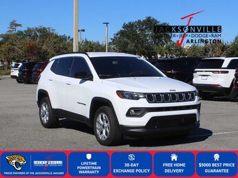 2026 Bright White Clearcoat Jeep Compass Latitude SUV 4 Door Automatic G 2.0L 4 Cylinder Engine2.0