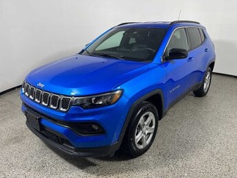 2024 Hydro Blue Pearlcoat Jeep Compass Latitude SUV Automatic 4 Door