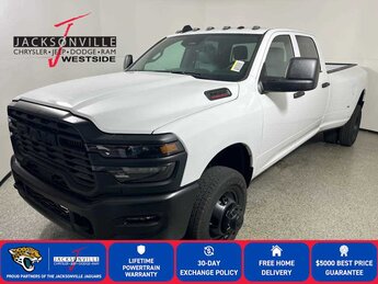 2026 Bright White Clearcoat Ram 3500 Tradesman 4 Door Automatic G 6.4L 8 Cylinder Engine6.4 4X4 Truck