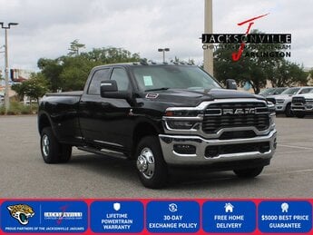 2026 Diamond Black Crystal Pearlcoat Ram 3500 Tradesman 4 Door Truck D 6.7L Straight 6 Cylinder Engine6.7 Automatic 4X4