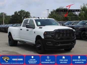 2026 Ram 3500 Tradesman D 6.7L Straight 6 Cylinder Engine6.7 Truck 4 Door