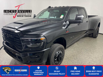 2026 Diamond Black Crystal Pearlcoat Ram 3500 Laramie Truck Automatic 4 Door D 6.7L Straight 6 Cylinder Engine6.7