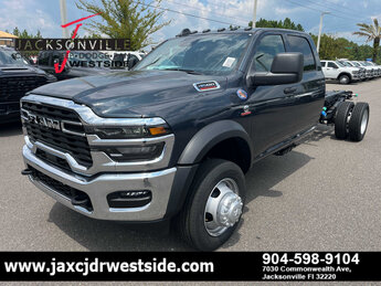 2025 Ram 4500 Chassis Cab Tradesman 4X4 4 Door D 6.7L Straight 6 Cylinder Engine6.7
