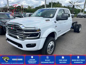 2026 Ram 5500 Chassis Cab Big Horn Truck 4 Door 4X4 Automatic