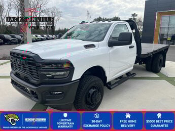 2026 Bright White Clearcoat Ram 3500 Chassis Cab Tradesman Automatic G 6.4L 8 Cylinder Engine6.4 4X4 Truck 2 Door