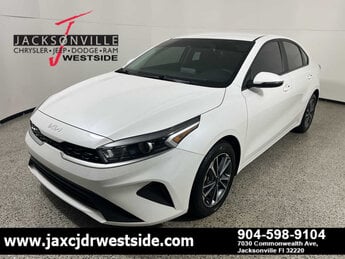 2024 Snow White Pearl Kia Forte LXS Car FWD Automatic (CVT)