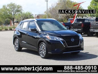 2024 Super Black Nissan Kicks SV G 1.6L 4 Cylinder Engine1.6 FWD 4 Door Automatic (CVT) SUV
