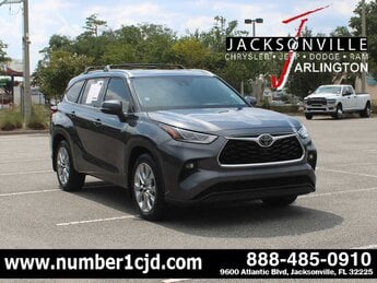 2020 Magnetic Gray Metallic Toyota Highlander Limited Automatic AWD 4 Door SUV