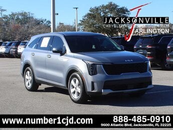 2025 Everlasting Silver Kia Sorento LX G 2.5L 4 Cylinder Engine2.5 SUV FWD