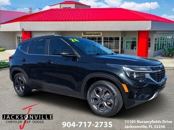 2024 Kia Seltos S FWD SUV 4 Door