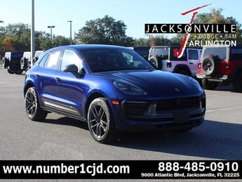 2024 Porsche Macan T AWD Automatic G 2.0L 4 Cylinder Engine2.0