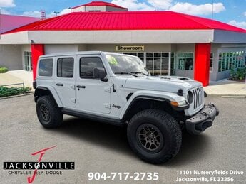 2023 Bright White Clearcoat Jeep Wrangler Rubicon 392 Automatic SRT HEMI 6.4L V8 MDS Engine SUV