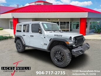 2025 Bright White Clearcoat Jeep Wrangler Willys Automatic 4 Door 3.6L V6 24V VVT Engine SUV 4X4