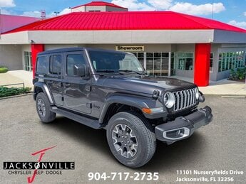 2026 Granite Crystal Metallic Clearcoat Jeep Wrangler Sahara 3.6L V6 24V VVT Engine 4X4 4 Door