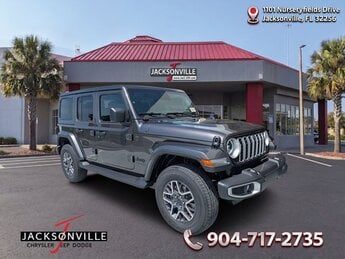 2026 Granite Crystal Metallic Clearcoat Jeep Wrangler Sahara 4X4 4 Door SUV