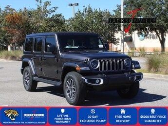 2026 Granite Crystal Metallic Clearcoat Jeep Wrangler Sahara 4X4 Automatic SUV 4 Door