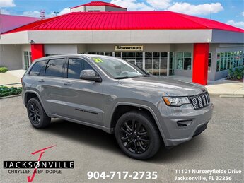 2021 Sting-Gray Clearcoat Jeep Grand Cherokee Laredo X 3.6L V6 24V VVT Engine SUV Automatic 4X4 4 Door